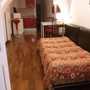 Carafa Di Maddaloni Affittacamere Napoli